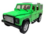 Macheta Land Rover Defender 110 verde 1:32 replica metal lumini si sunete usi capota deschise