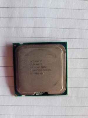 procesor CELERON - PC SL96P - 3,20 GHZ foto