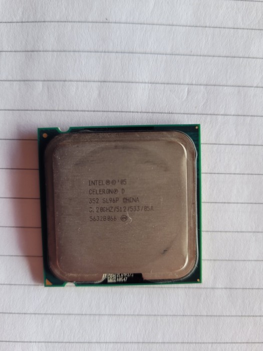 procesor CELERON - PC SL96P - 3,20 GHZ