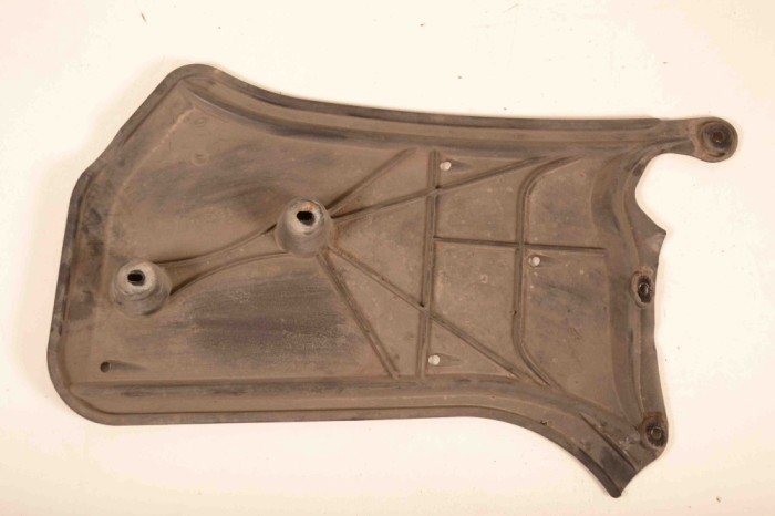 Scut motor st&acirc;nga spate AUDI A5 Sportback 8TA 2015 OEM: 8F0825219