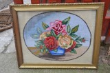 Goblen Vaza cu Flori Cusut Manual, 46x35cm (53x43cm cu Rama), Second Hand, Decoratiune Perete