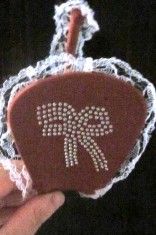 GS625-8 Chilot invizibil c-string model cu dantela si strasuri