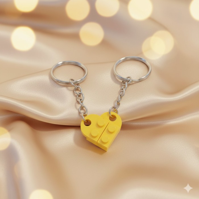 Set 2 brelocuri , forma de inima completa, galben