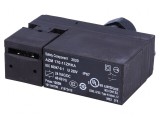 &Icirc;ntrerupător de siguranță cu blocare AZM 170 NC NO IP67 24VAC/DC