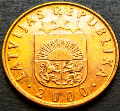 Moneda 2 SANTIMI - LETONIA, anul 2000 * cod 2413 foto