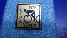 insigna Cupa Vointa 1978 foto