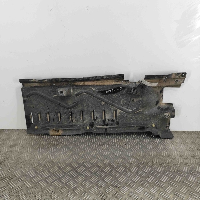 Scut motor dreapta spate VW TRANSPORTER VI T6 Furgon SGA, SGH 2018 OEM: 7E3825312