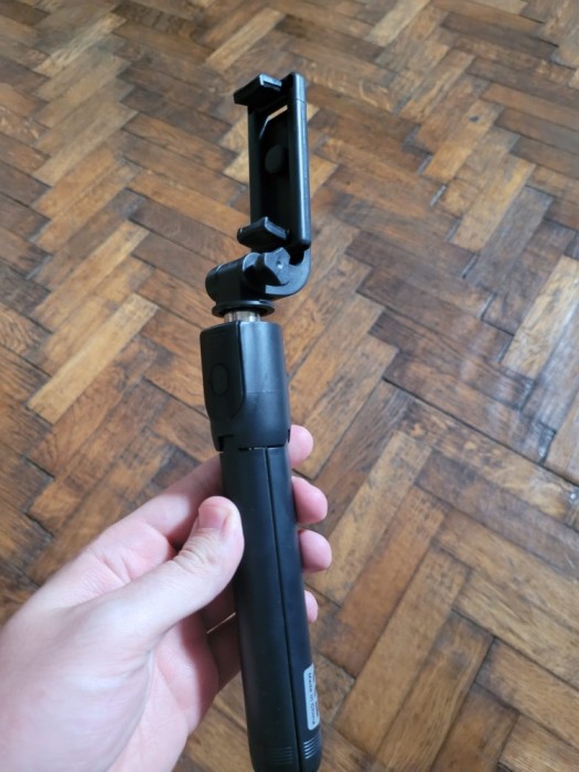 Selfie stick cu trepied &ndash; 2 in 1