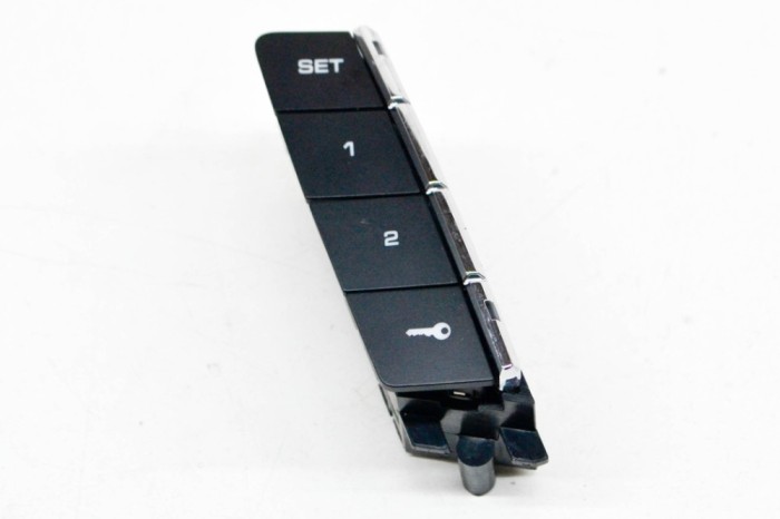 Buton de control scaun dreapta PORSCHE CAYENNE 92A 2015 OEM: 7P5959561G,7P5.959.561.G | 13872260