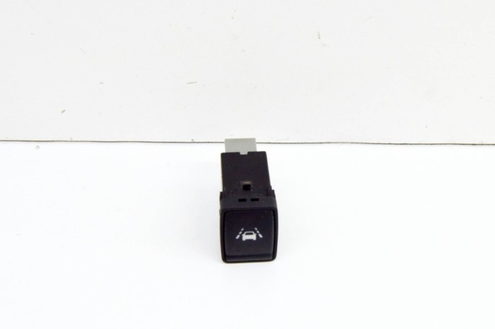 Comutator NISSAN QASHQAI II J11, J11_ 2014 OEM: 25134-4EA0A 17859784