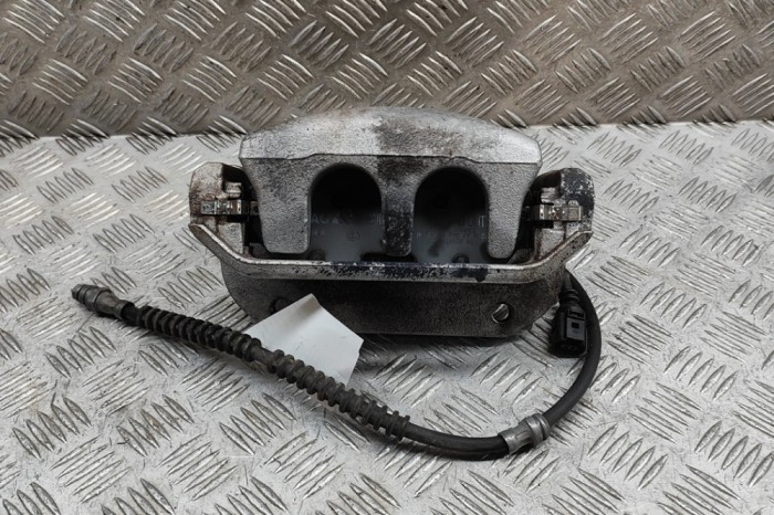 Etrier de fr&acirc;nă dreapta față AUDI Q4 SUV F4B 2023 OEM: 1EA615124B 28796284
