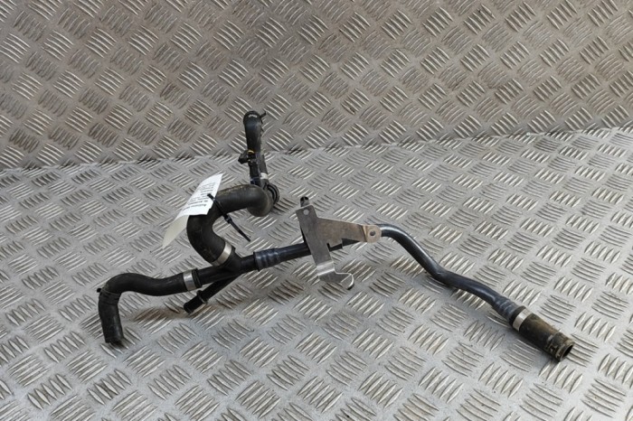 Furtun de lichid de răcire PORSCHE Taycan 2022 OEM: 9J1121070B | 31802694