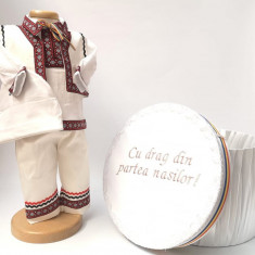 Set Botez Traditional Adi 2 , 2 piese costumas traditional si cufar brodat botez