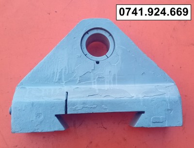 B2 Suport consola contra lagar freza FU 36 Cugir foto