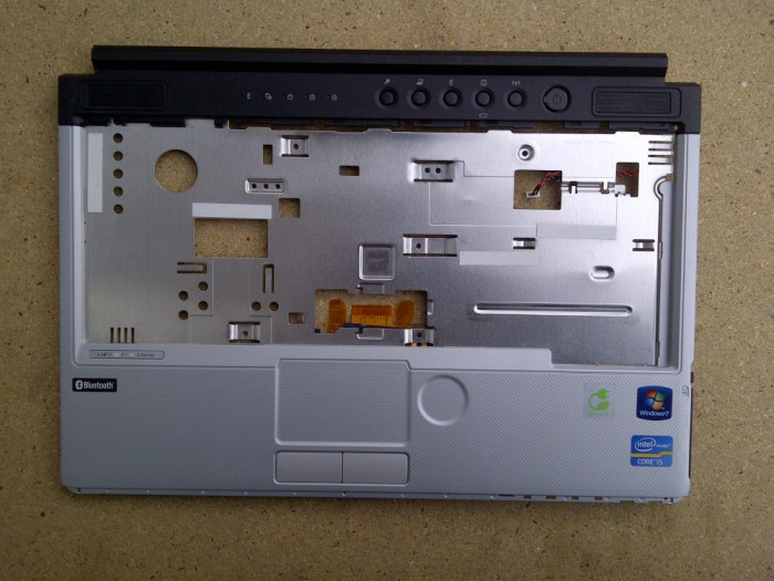 Palmrest cu touchpad Fujitsu Lifebook S761