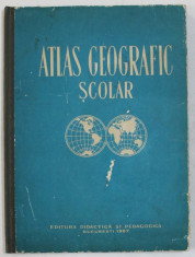 ATLAS GEOGRAFIC SCOLAR de N . GHEORGHIU ...E. GREGORIAN , 1967 foto