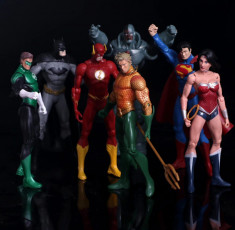 Set Figurina Superman Batman Wonder Woman Flash Green Lantern 17cm DC foto