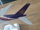 Macheta metalica de avion Thai Airways (marime medium) | Decoratie | Perfect pentru cadou