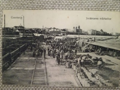 Carte Postală Constanța, interbelic, &amp;Icirc;ncărcarea mărfurilor, foto Jon C. Jonescu foto
