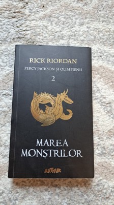 PERCY JACKSON SI OLIMPIENII - MAREA MONSTRILOR de RICK RIORDAN foto