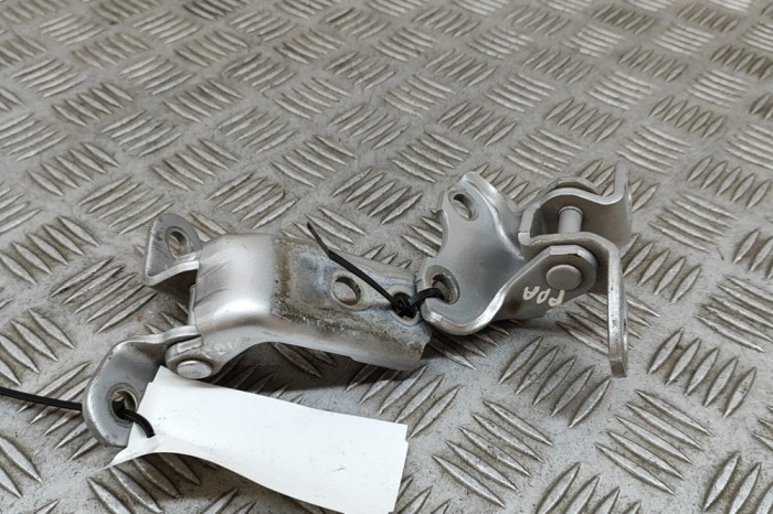 Balama ușă dreapta față LEXUS GS _L1_ 2014 OEM: 68730-12120,68710-12151 26305210