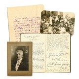 Familia Prodrom, fotografii și caietul de oaspeți al moșiei de la Urlești, cu semnăturile lui Ion C. Vissarion, Vasile Militaru, Constantin C. Giuresc