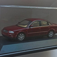 Macheta Volkswagen VW Passat B5.5 Sedan 2001 visiniu - Schuco 1/43