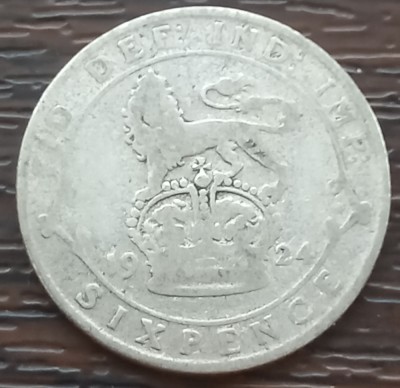 (A832) MONEDA DIN ARGINT ANGLIA - 6 PENCE 1924, REGELE GEORGE AL V-LEA, 2,83 GRAME, PURITATE 500 foto