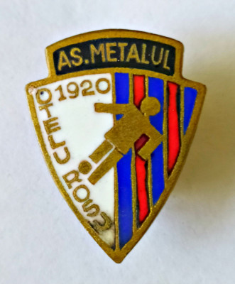 INSIGNA AS METALUL OTELUL ROSU 1920 EMAIL CALD FOTBAL JUD CARAS SEVERIN foto