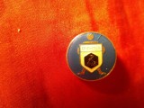 Insigna RSR Ministerul Ind. Chimice , Control si Management , metal si email , d= 2cm