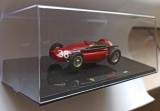 Macheta Ferrari 553 F1 Formula 1 1954 Mike Hawthorn - Hot Wheels Elite 1/43, 1:43