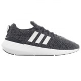 Cumpara ieftin Pantofi sport femei Adidas Swift Run 22 negru