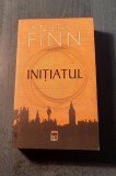 Initiatul Robert Finn