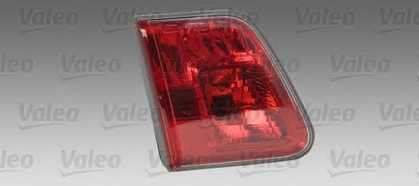 Stop spate lampa Toyota Avensis Sedan (T27) 10.2008- VALEO partea Dreapta interior Stop spate lampa Toyota Avensis Sedan (T27) 10.2008- VALEO partea Dreapta interior