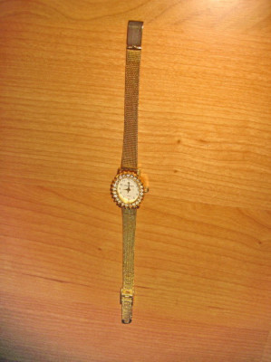 1925a-Splendid Ceas vintage Steltman dama quartz-functional. foto