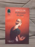 PROFESOARA DE PIAN-JANICE LEE