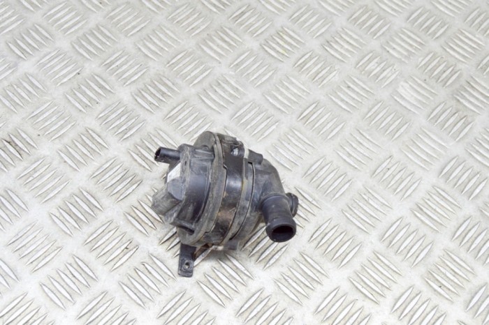 Pompa de apa auxiliara JAGUAR I-PACE X590 2019 OEM: M0090942,J9D3-18D475-AA,J9D3-8501-AA 17764028