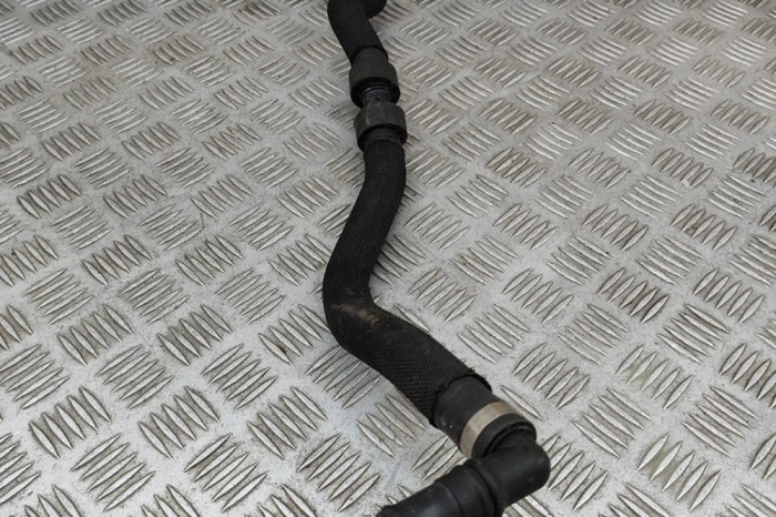 Furtun de lichid de răcire PORSCHE CAYENNE 9Y0/9Y3 2023 OEM: 4M2819552 | 29178669