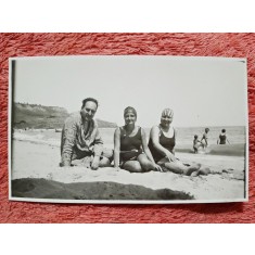 Fotografie, familie la Techirghiol, 1929, dr. Popper cu sotia si Stella Litarczek