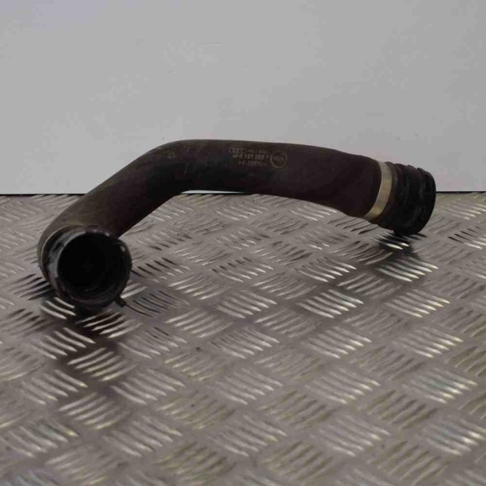 Furtun radiator răcire st&acirc;nga AUDI A6 4F2, C6 2008 OEM: 4F0121055F