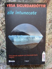 ZILE INTUNECATE-YRSA SIGURDARDOTTIR foto