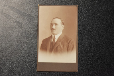 CDV Atelier Joanovics Cluj Napoca Kolozsvar barbat foto