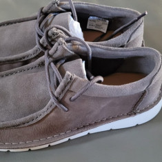 Vând pantofi bărbătești CLARKS