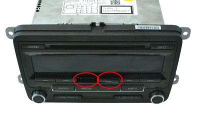Unitate radio CD VW PASSAT Variant B7 365 2012 OEM: 1K0035186AQ,8157642272360 | 20812722 foto