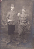 HST P854 Poză tineri &icirc;n uniformă militară rom&acirc;nească perioada regalității