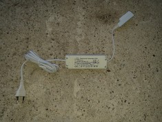 transformator pentru lampi - tip neon - 105 W