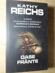 OASE FRANTE-KATHY REICHS foto