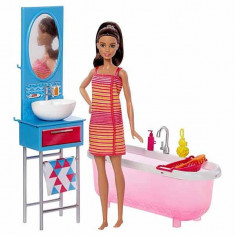 Jucarie Papusa Barbie cu masa de toaleta si vana DVX53 Mattel foto