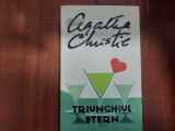Triunghoul etern de Agatha Christie