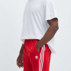 adidas Originals pantaloni scurți barbati, culoarea rosu, IM9421